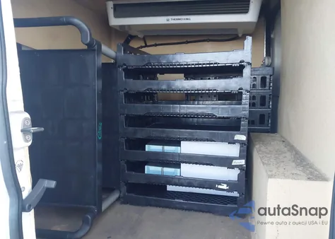 2018 Ram Promaster 1500 Low Roof 118 Wb из США, поврежденный, VIN 3C6TRVNG4JE111849